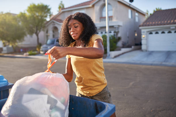 Best Basement Cleanout Services  in Batesville, MS